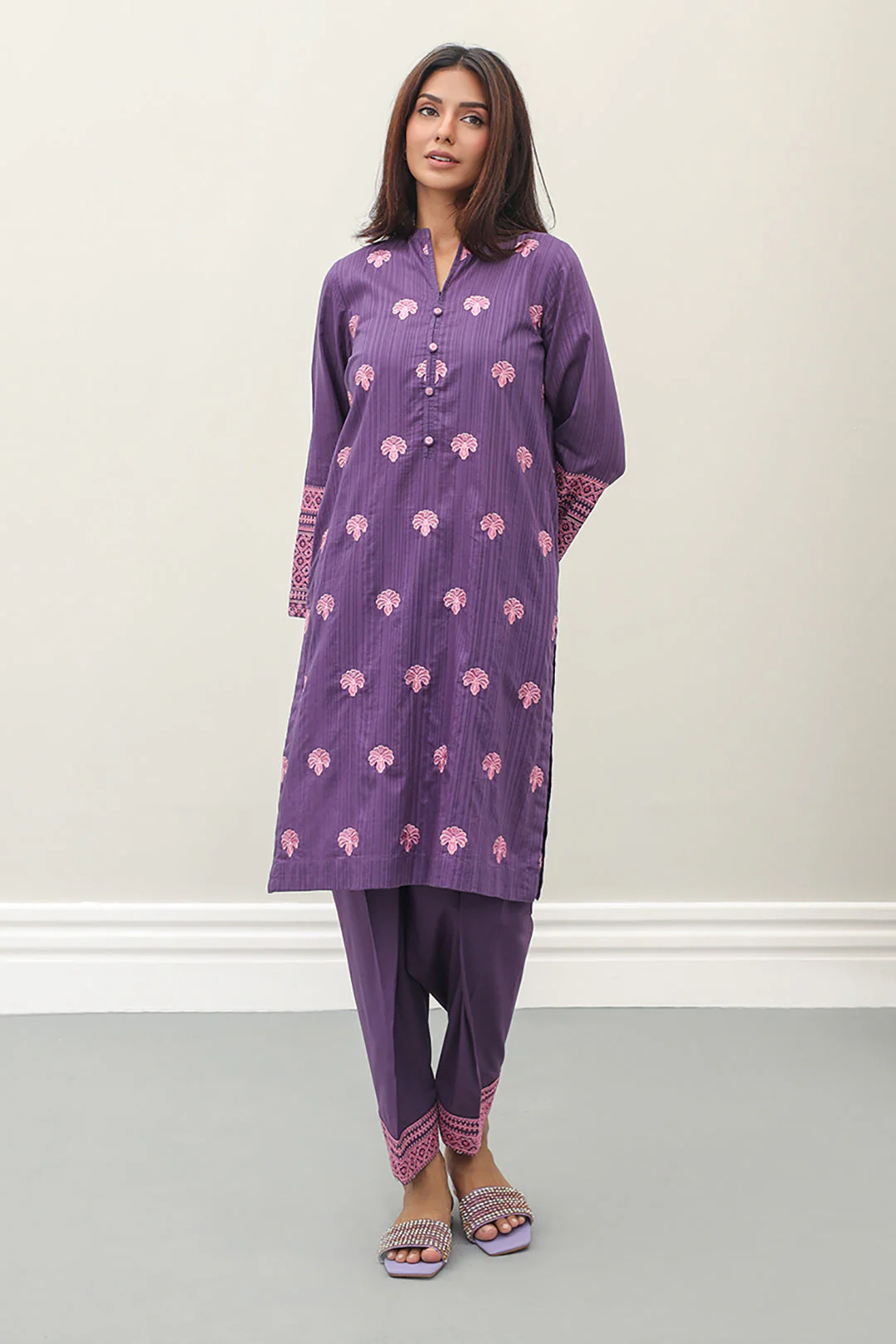 Embroidered Kurta Trouser - 1224 - Image 3