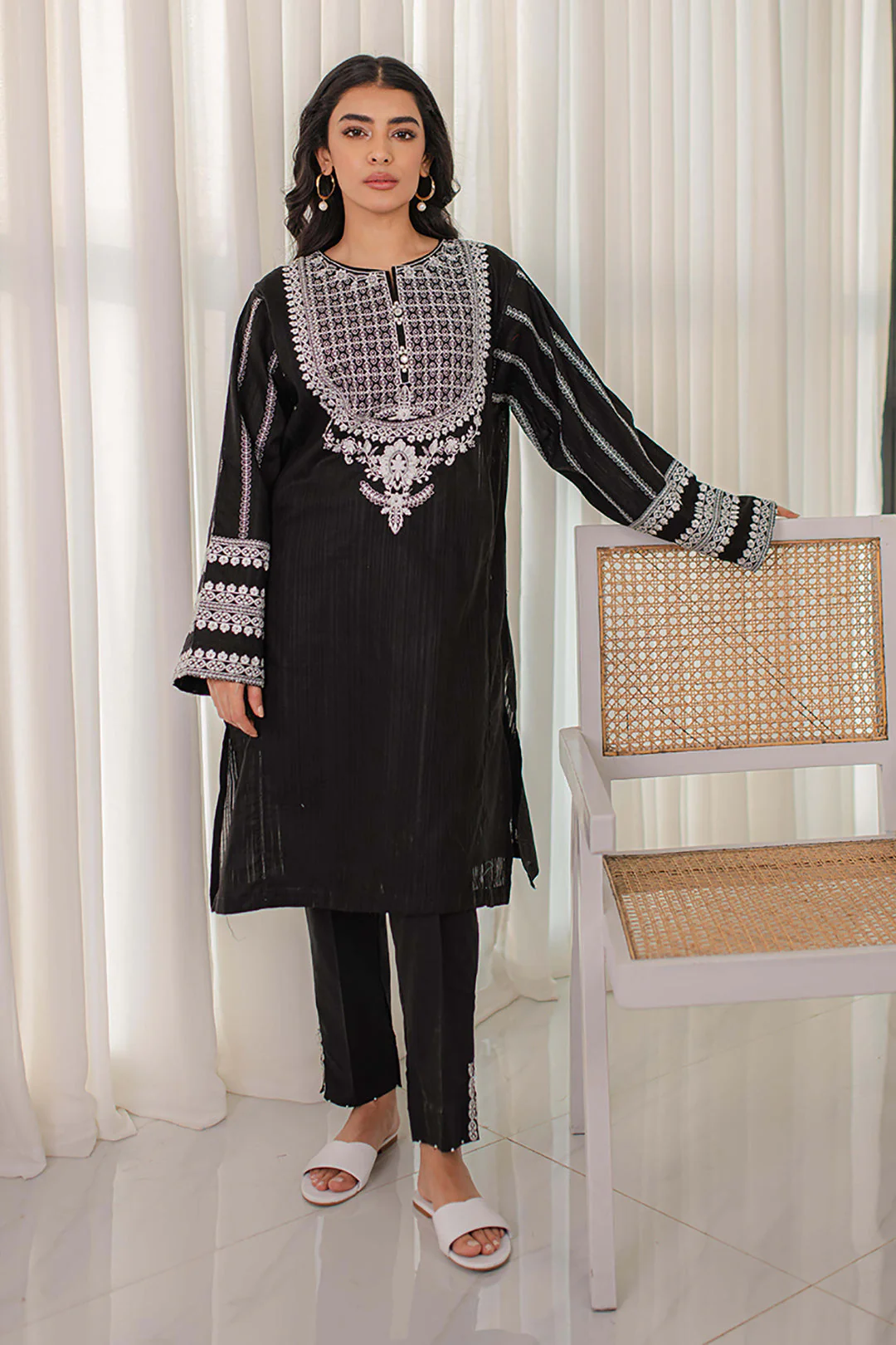 Embroidered Kurta Trouser - 1226 - Image 2