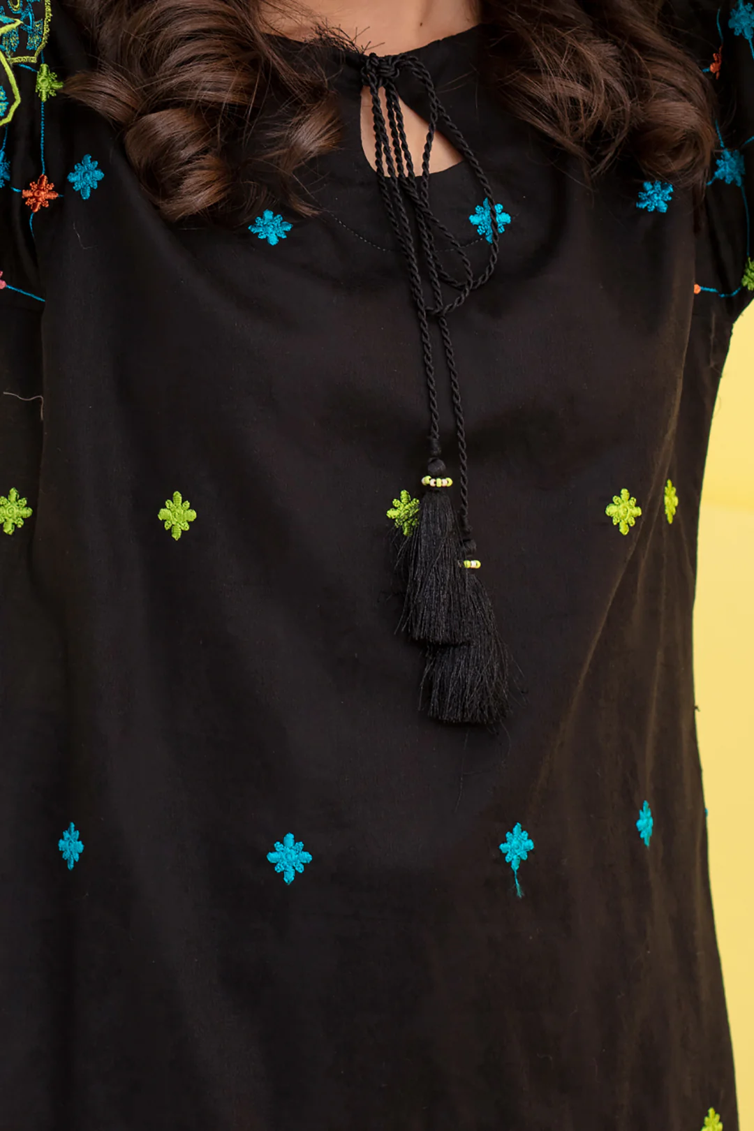Embroidered Kurta Trouser - 1248 - Image 4