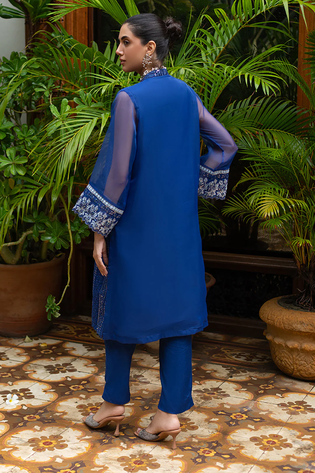 Embroidered Kurta Trouser - 3236 - Image 6