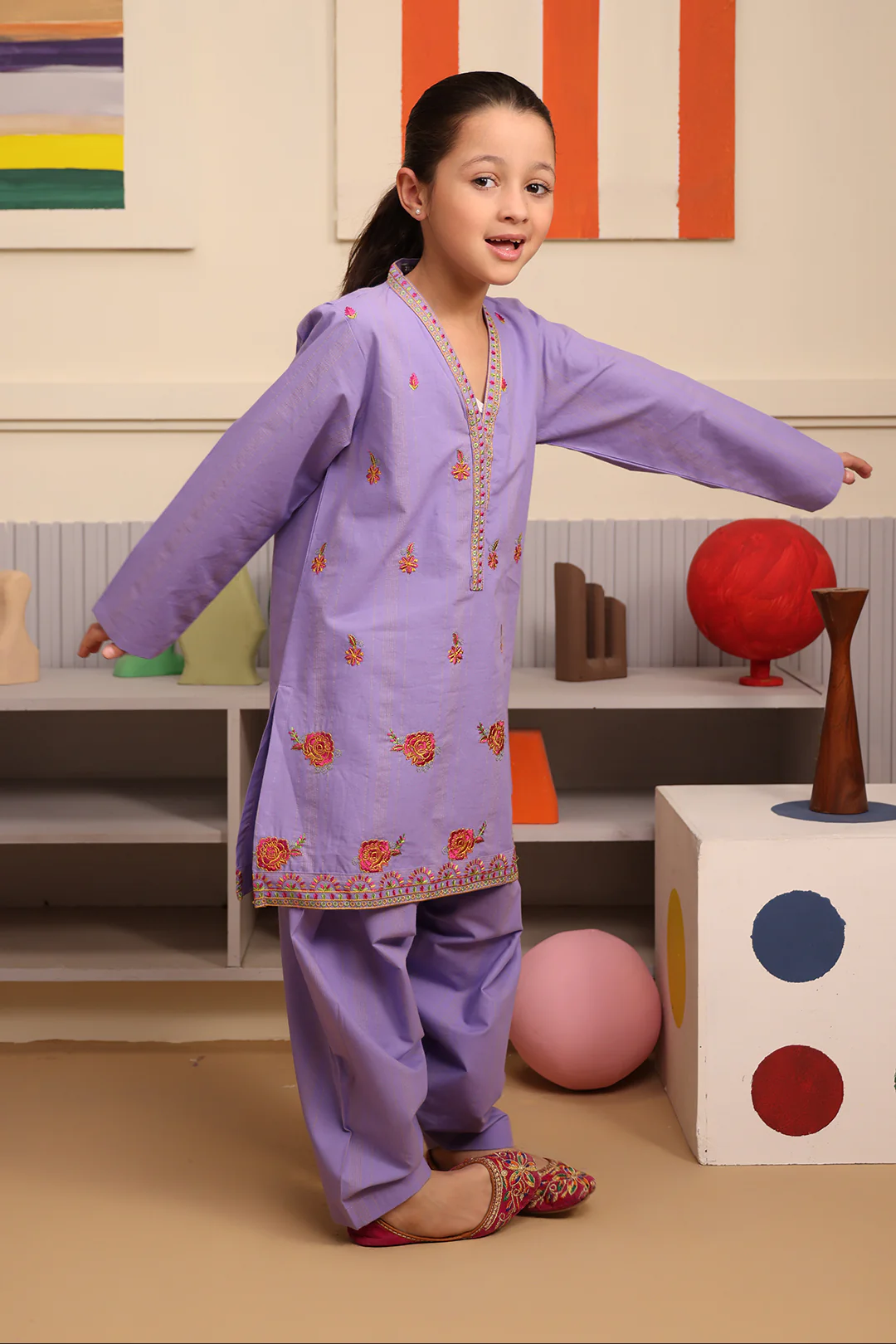 Embroidered Kurta Trouser - 2662 - Image 3