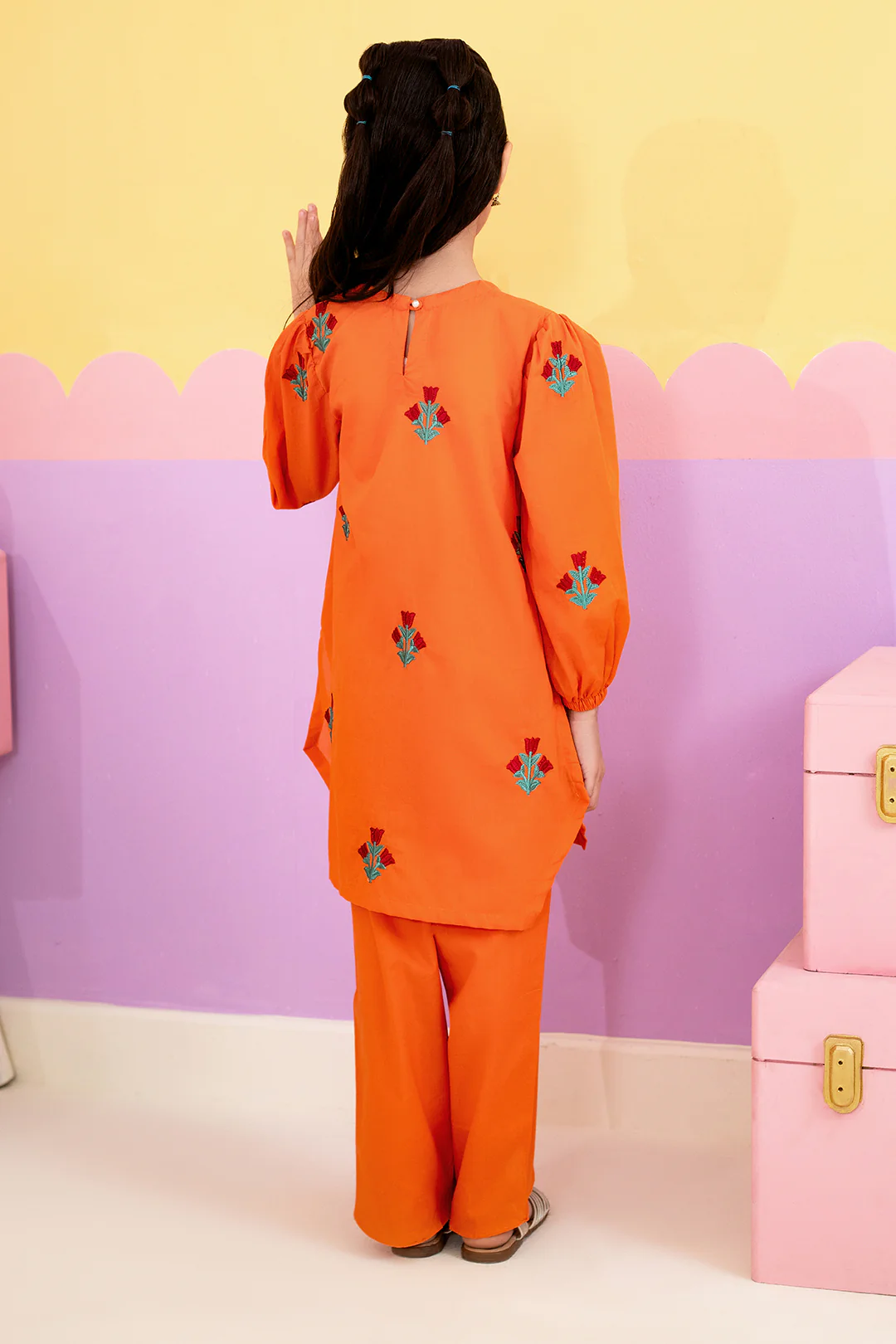 Embroidered Kurta Trouser - 2619 - Image 6