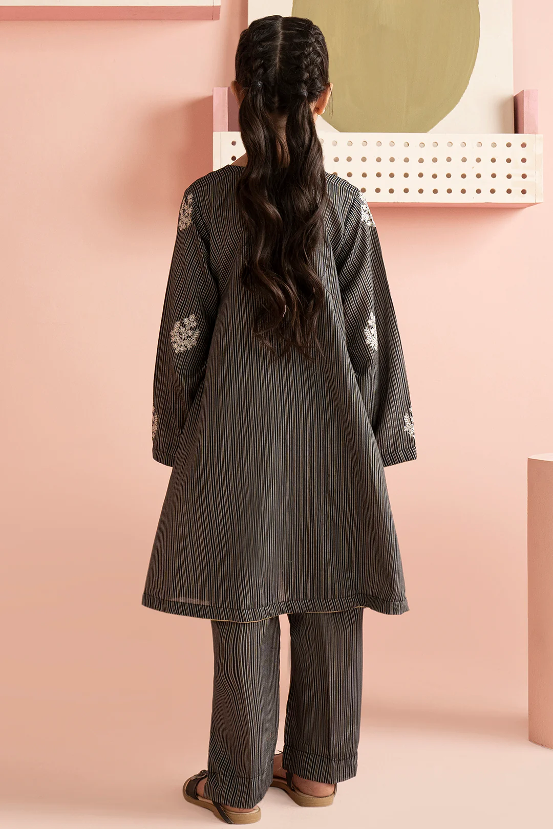 Embroidered Kurta Trouser - 2121 - Image 4