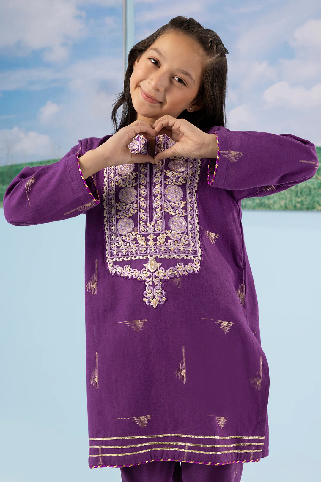 Embroidered Kurta Trouser - 2201 - Image 6