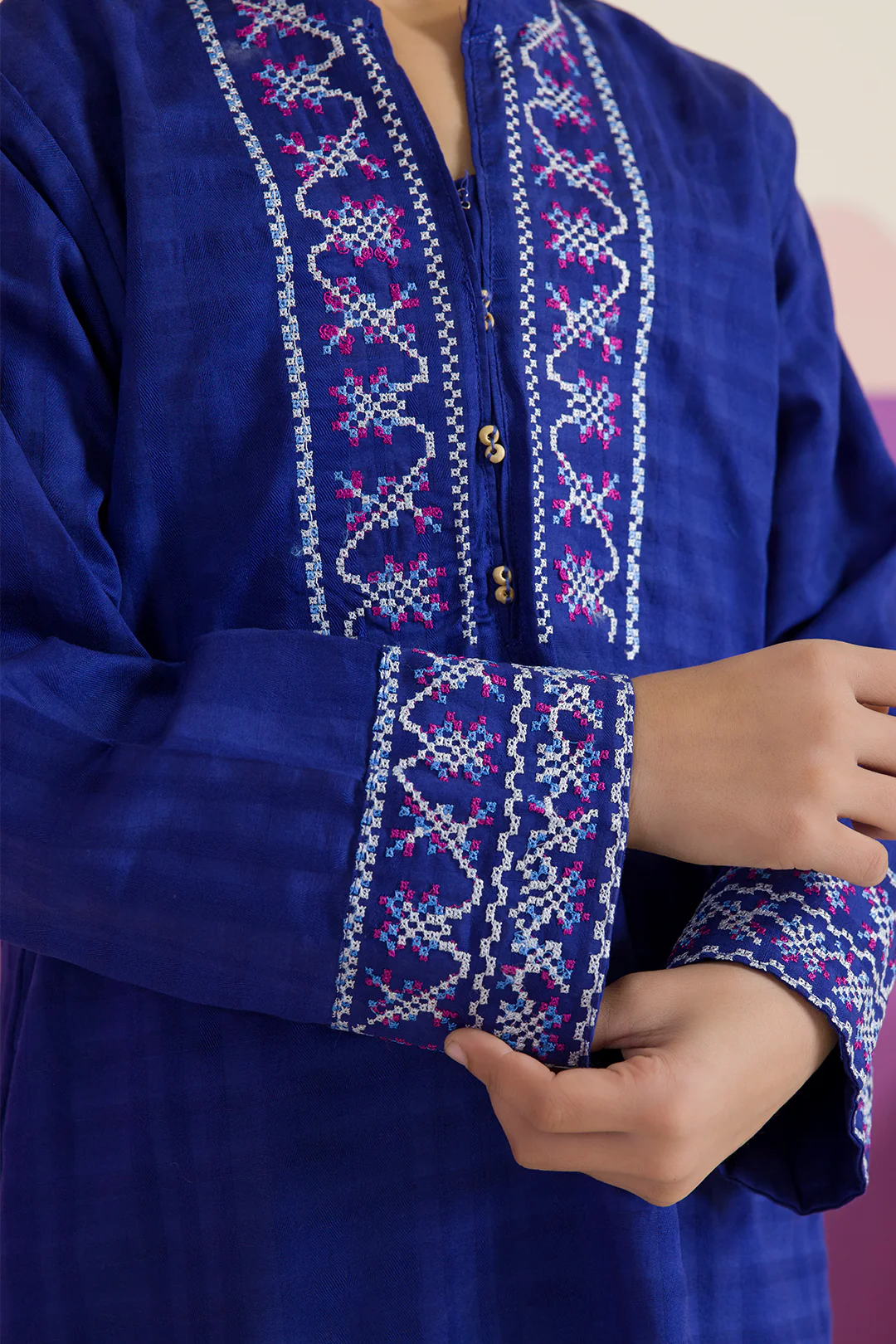Embroidered Kurta Trouser - 2232 - Image 3
