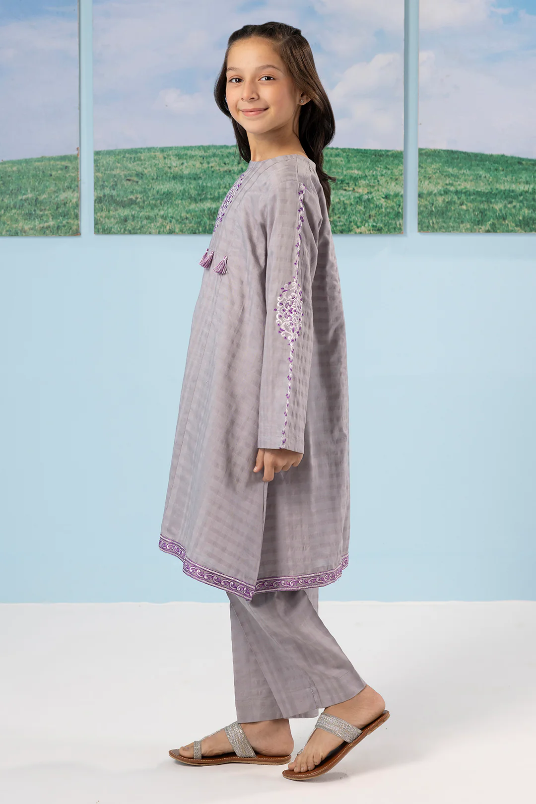 Embroidered Kurta Trouser - 2233 - Image 8