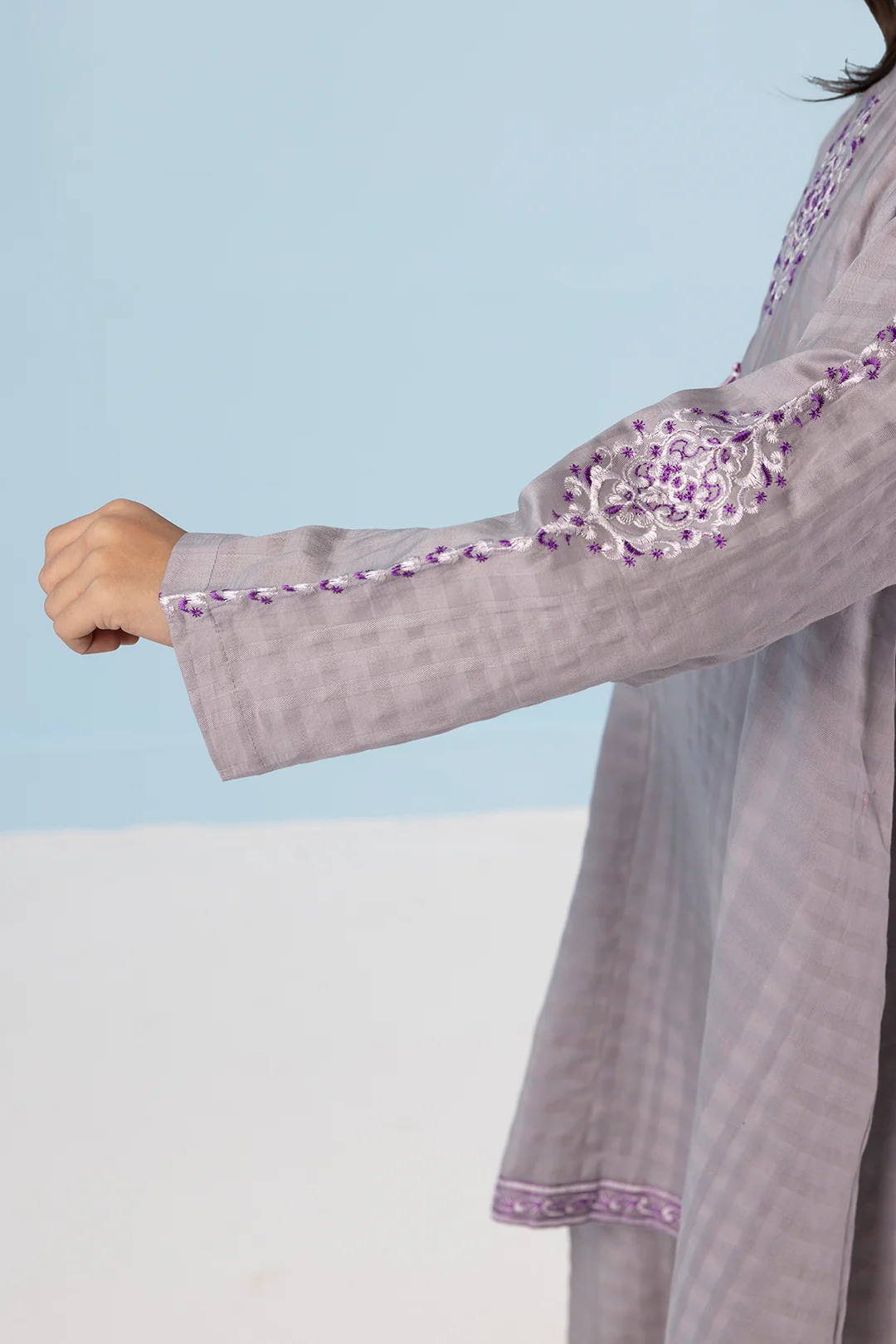 Embroidered Kurta Trouser - 2233 - Image 9