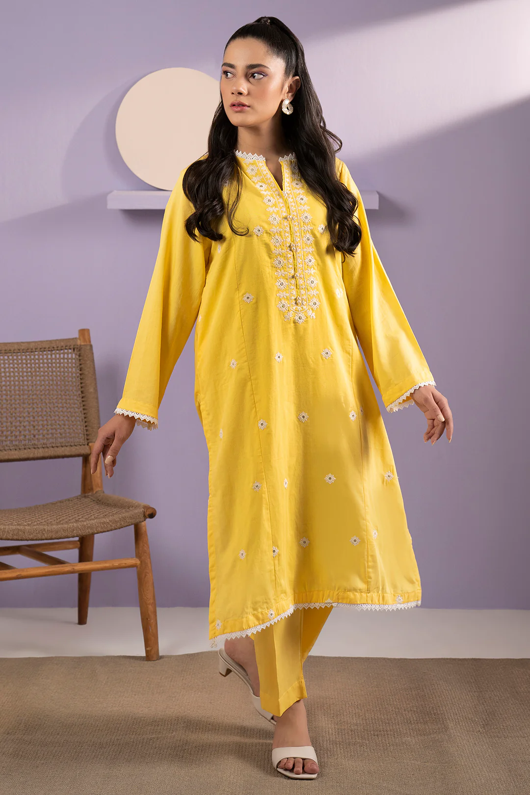 Embroidered Kurta Trouser - 2294 - Image 3