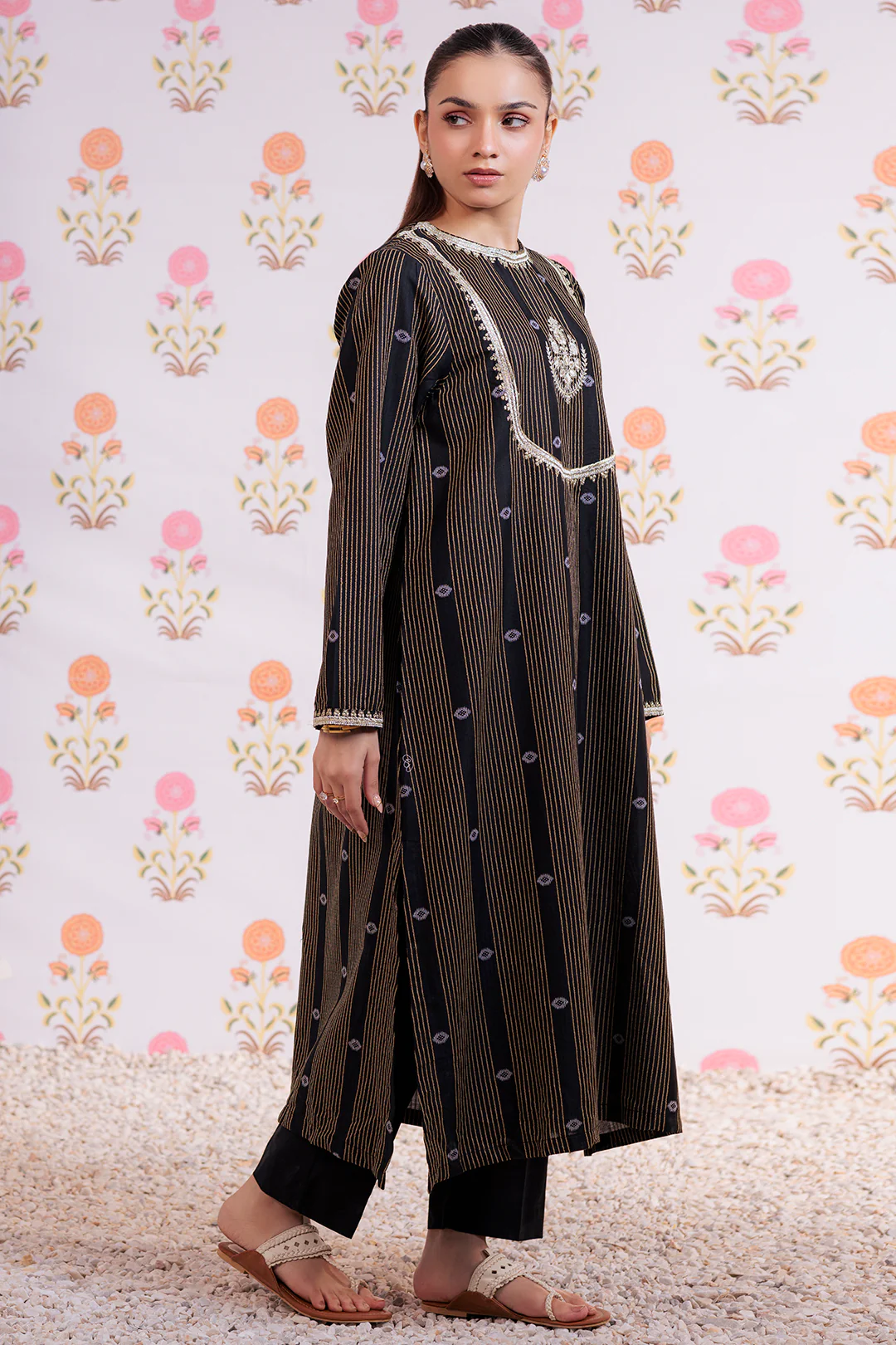 Embroidered Kurta Trouser - 2855 - Image 4