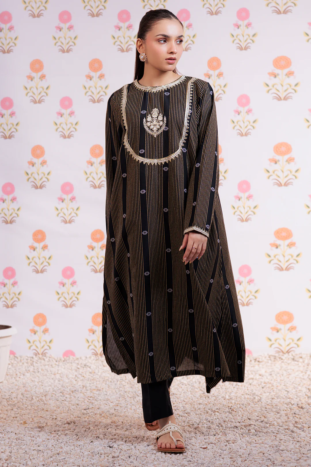 Embroidered Kurta Trouser - 2855 - Image 5