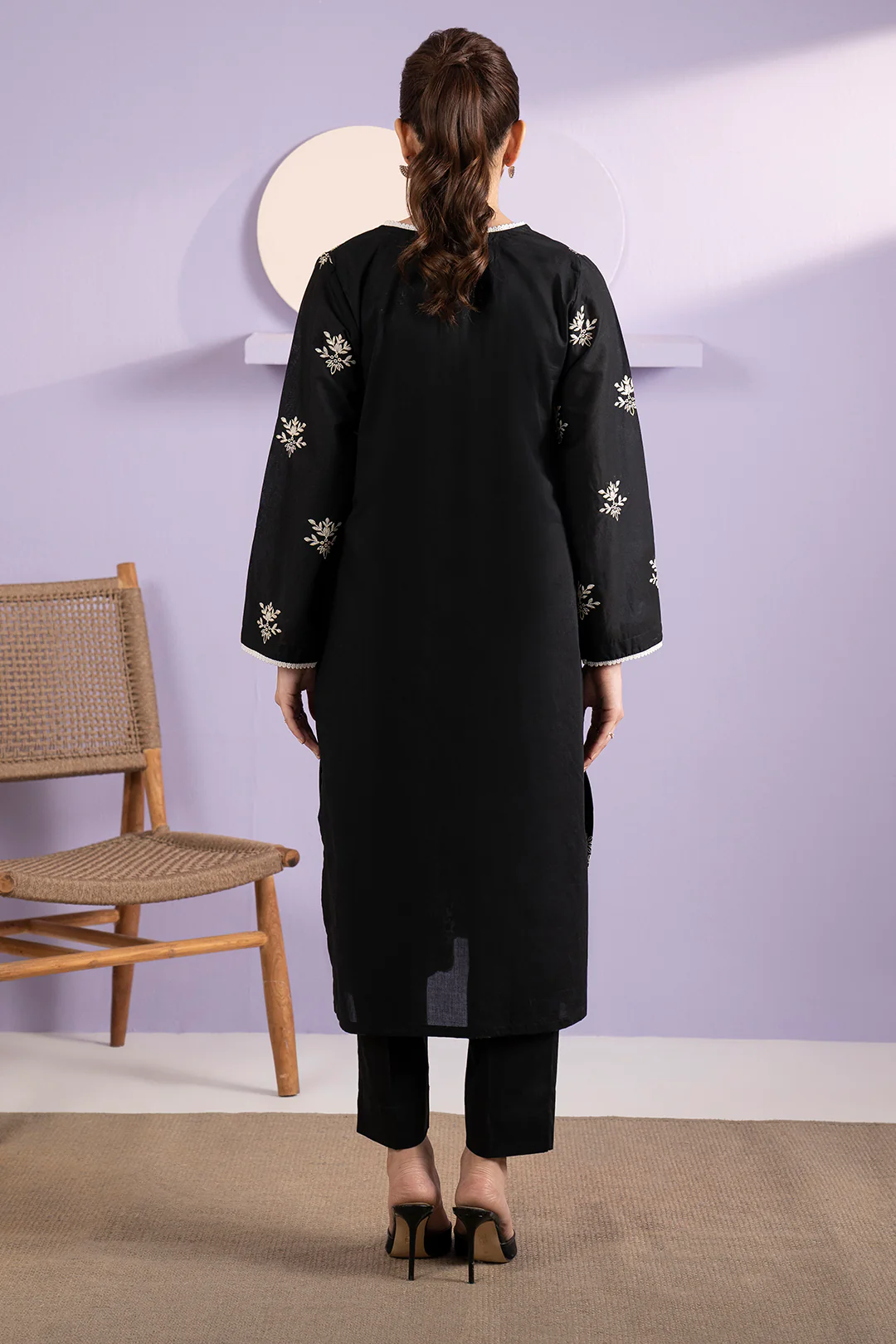 Embroidered Kurta Trouser - 3218 - Image 8