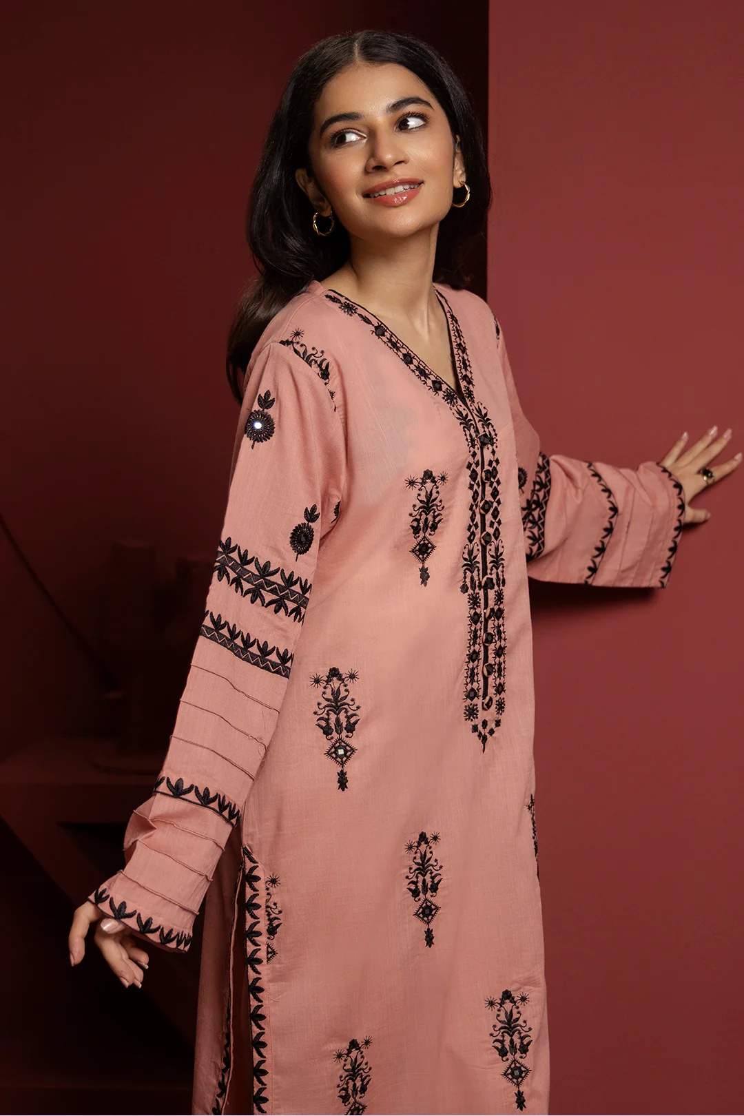 Embroidered Kurta Trouser - 3318 - Image 3