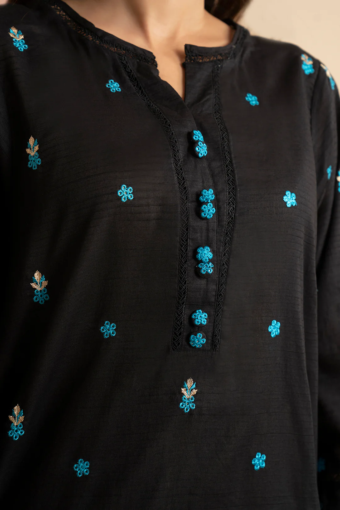 Embroidered Kurta Trouser - 3319 - Image 5