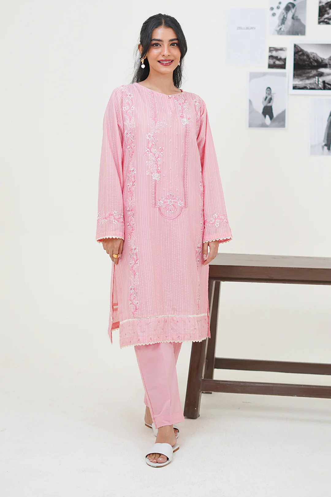 Embroidered Kurta Trouser - 1104 - Image 2