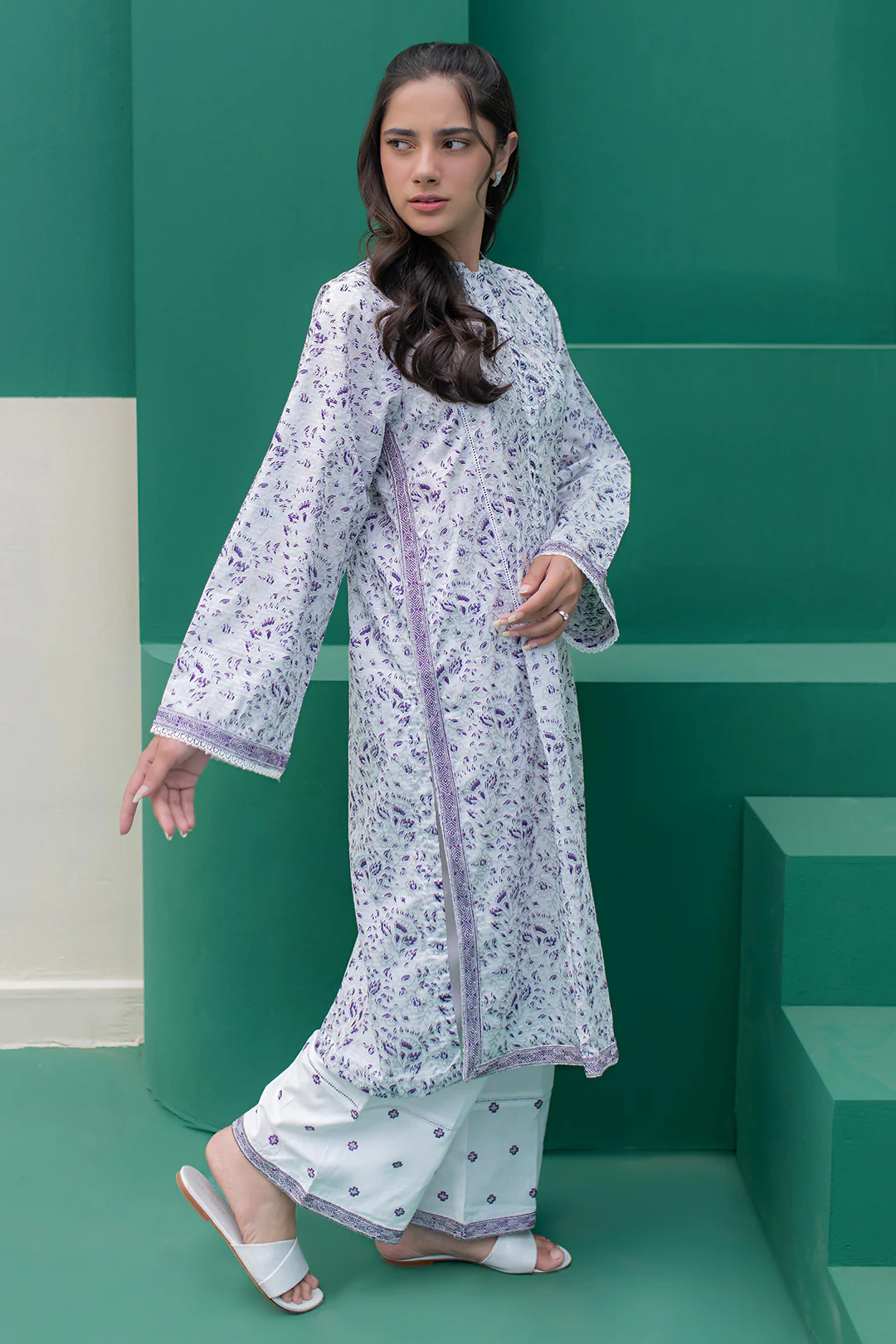 Embroidered Kurta Trouser - 2116 - Image 5