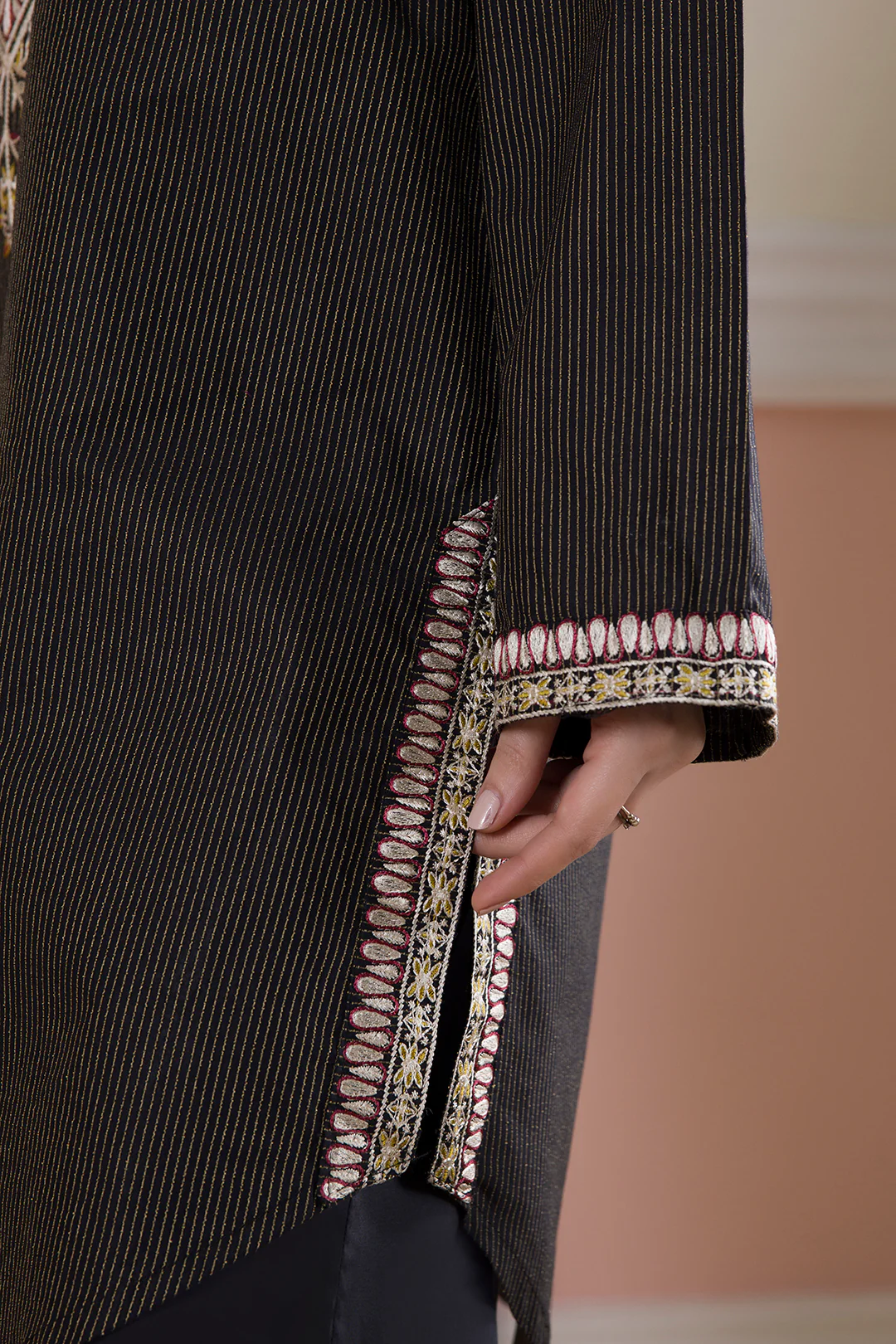 Embroidered Kurta Trouser - 1694 - Image 11
