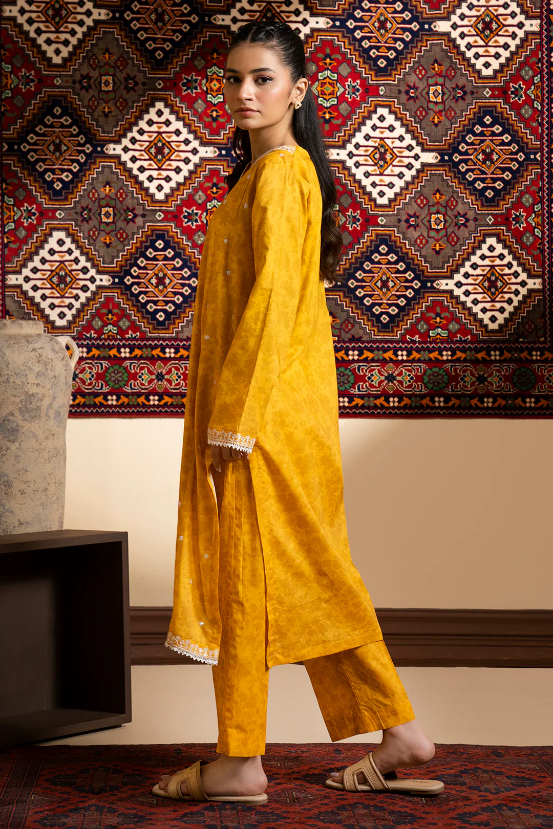 Embroidered Kurta Trouser - 1920 - Image 6