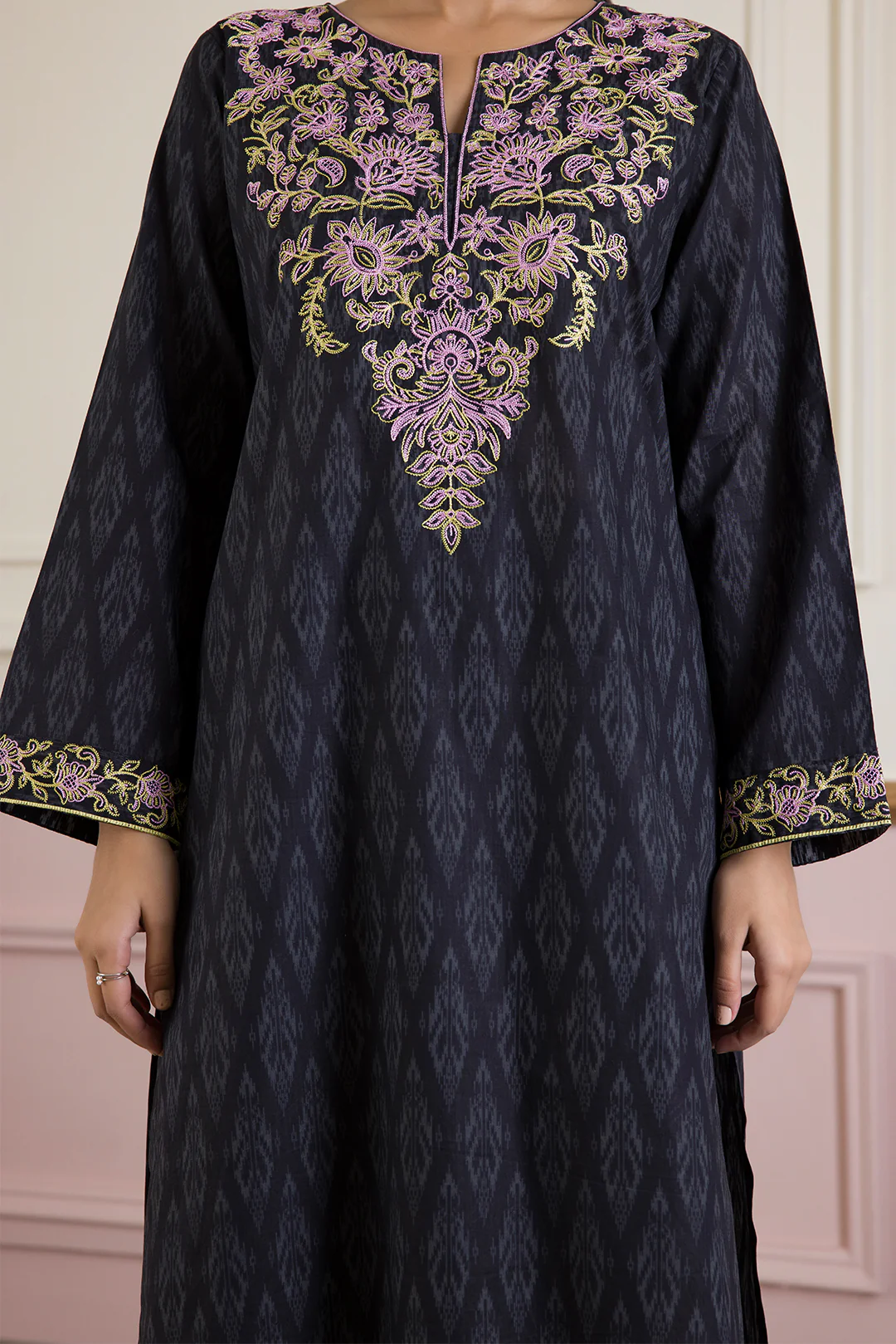 Embroidered Kurta Trouser - 1978 - Image 6