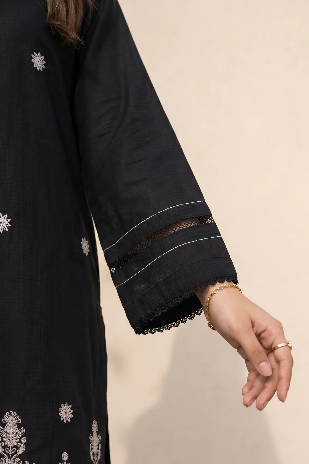 Embroidered Kurta Trouser - 2100 - Image 5
