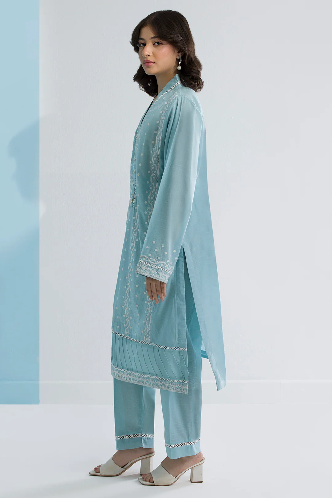 Embroidered Kurta Trouser - 2502 - Image 8