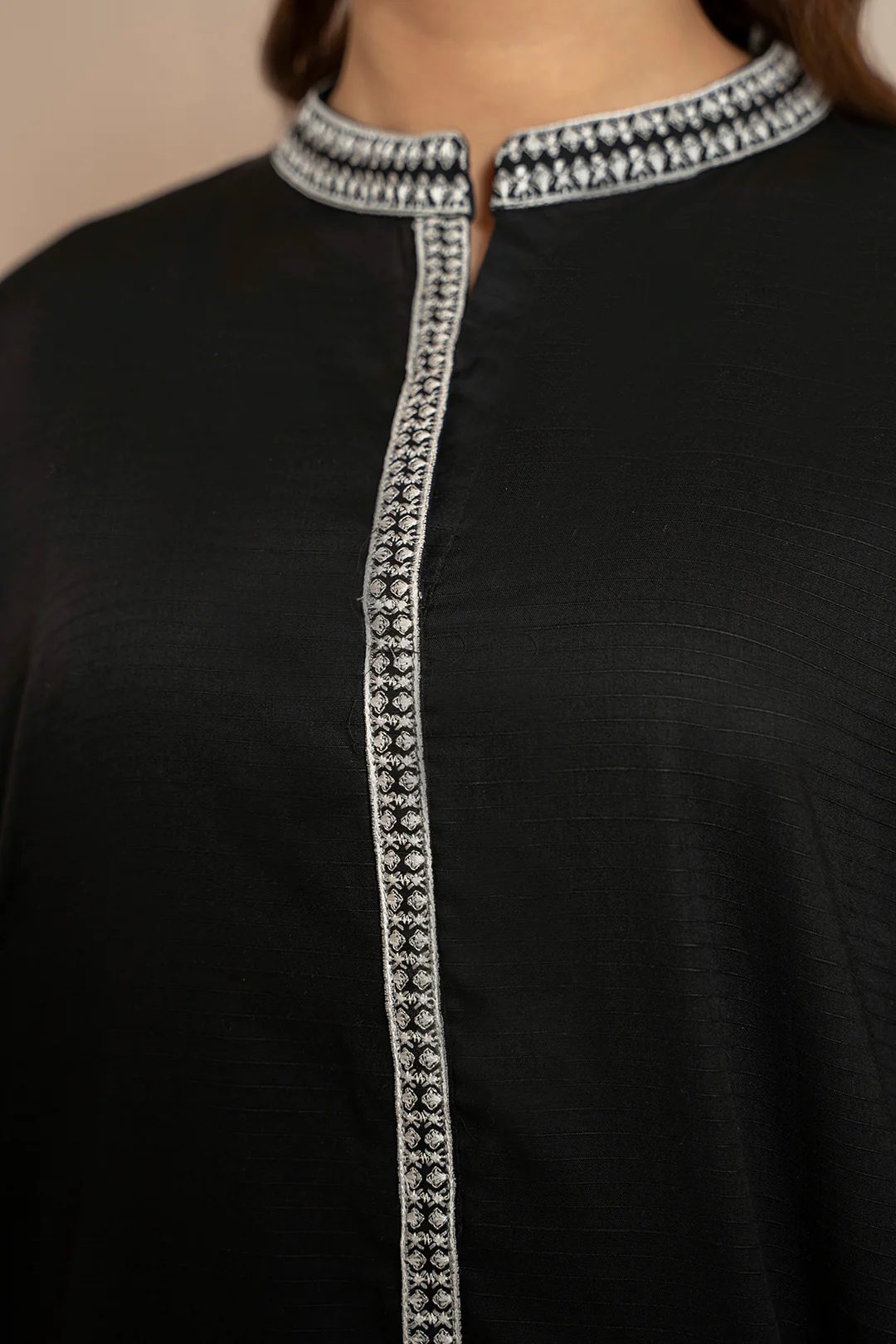 Embroidered Kurta Trouser - 2511 - Image 8