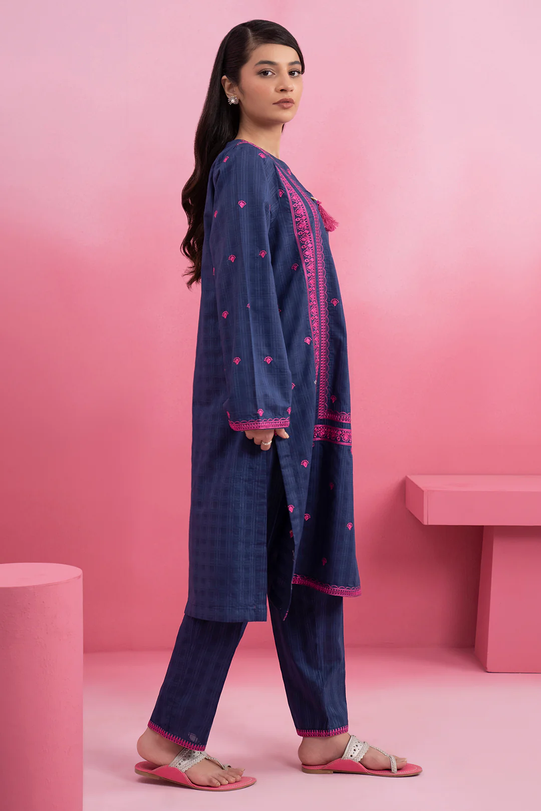 Embroidered Kurta Trouser - 2531 - Image 8
