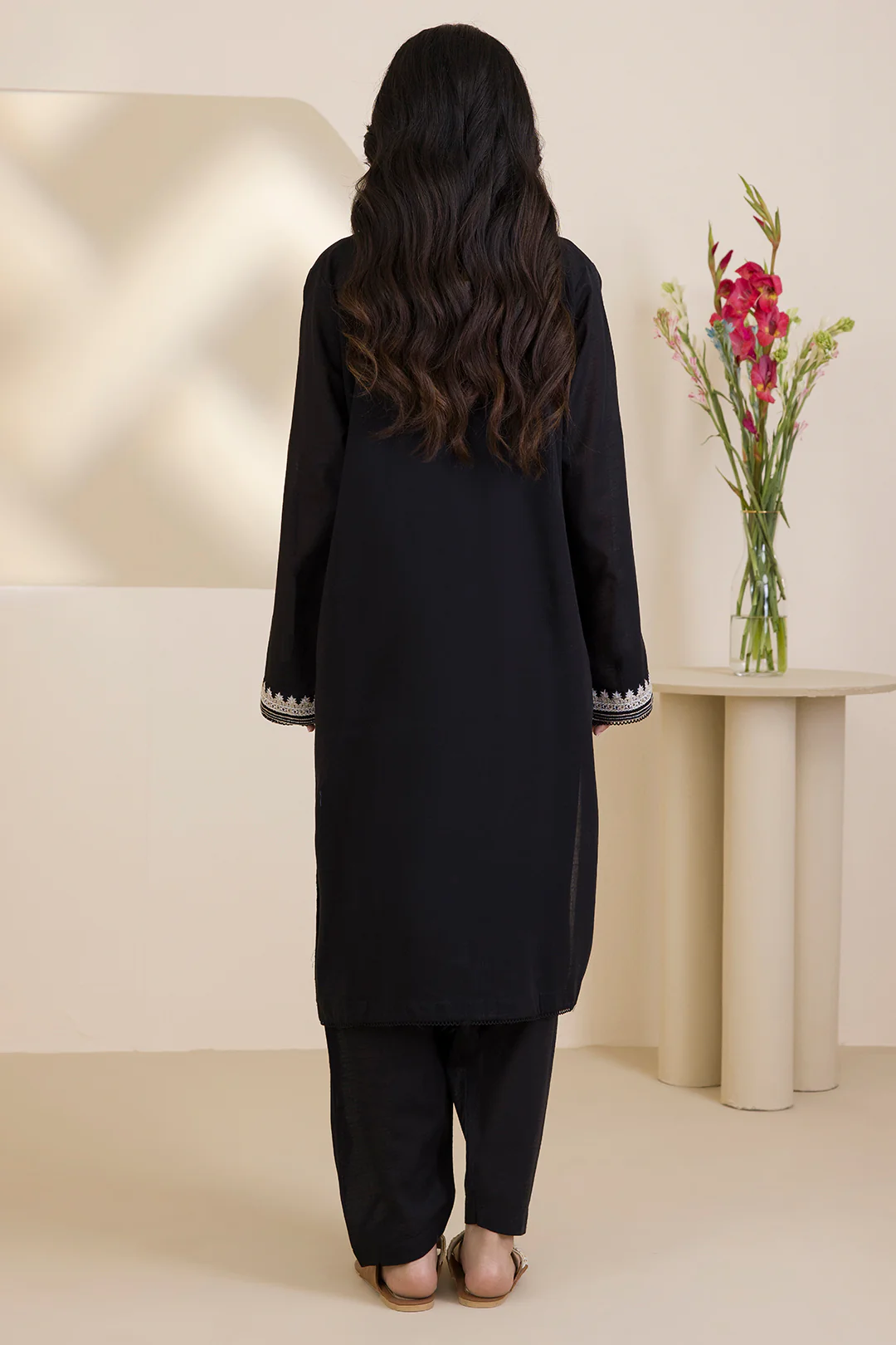 Embroidered Kurta Trouser - 2557 - Image 10