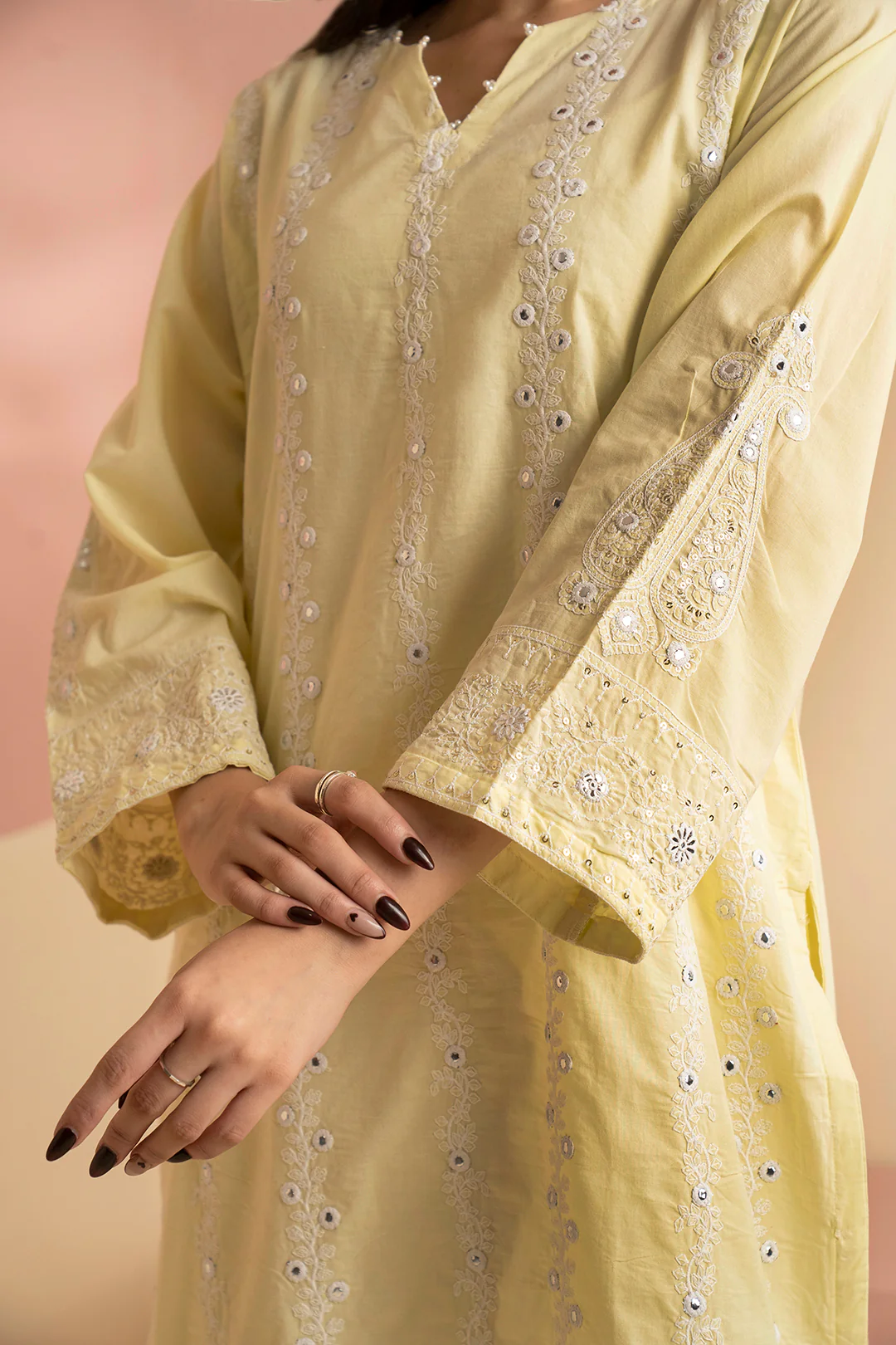 Embroidered Kurta Trouser - 2564 - Image 4