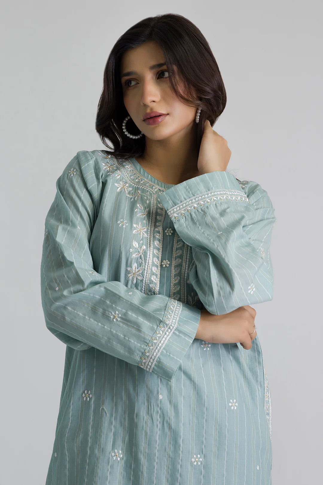 Embroidered Kurta Trouser - 2567 - Image 4
