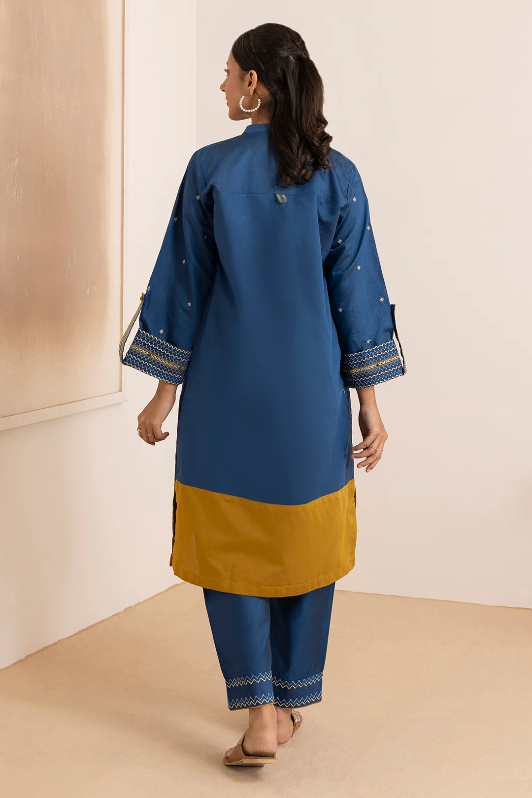 Embroidered Kurta Trouser - 2571 - Image 9