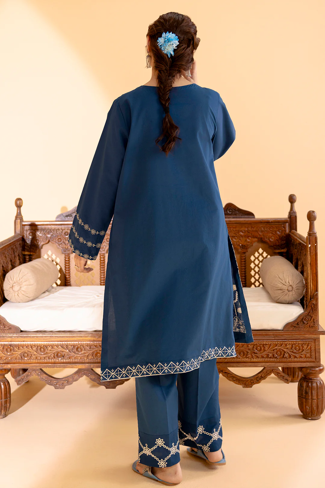 Embroidered Kurta Trouser - 2588 - Image 9