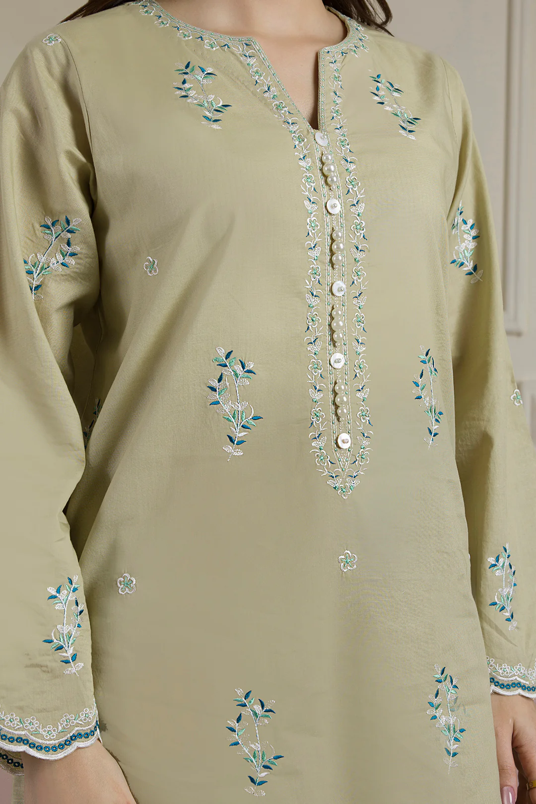 Embroidered Kurta Trouser - 2599 - Image 7
