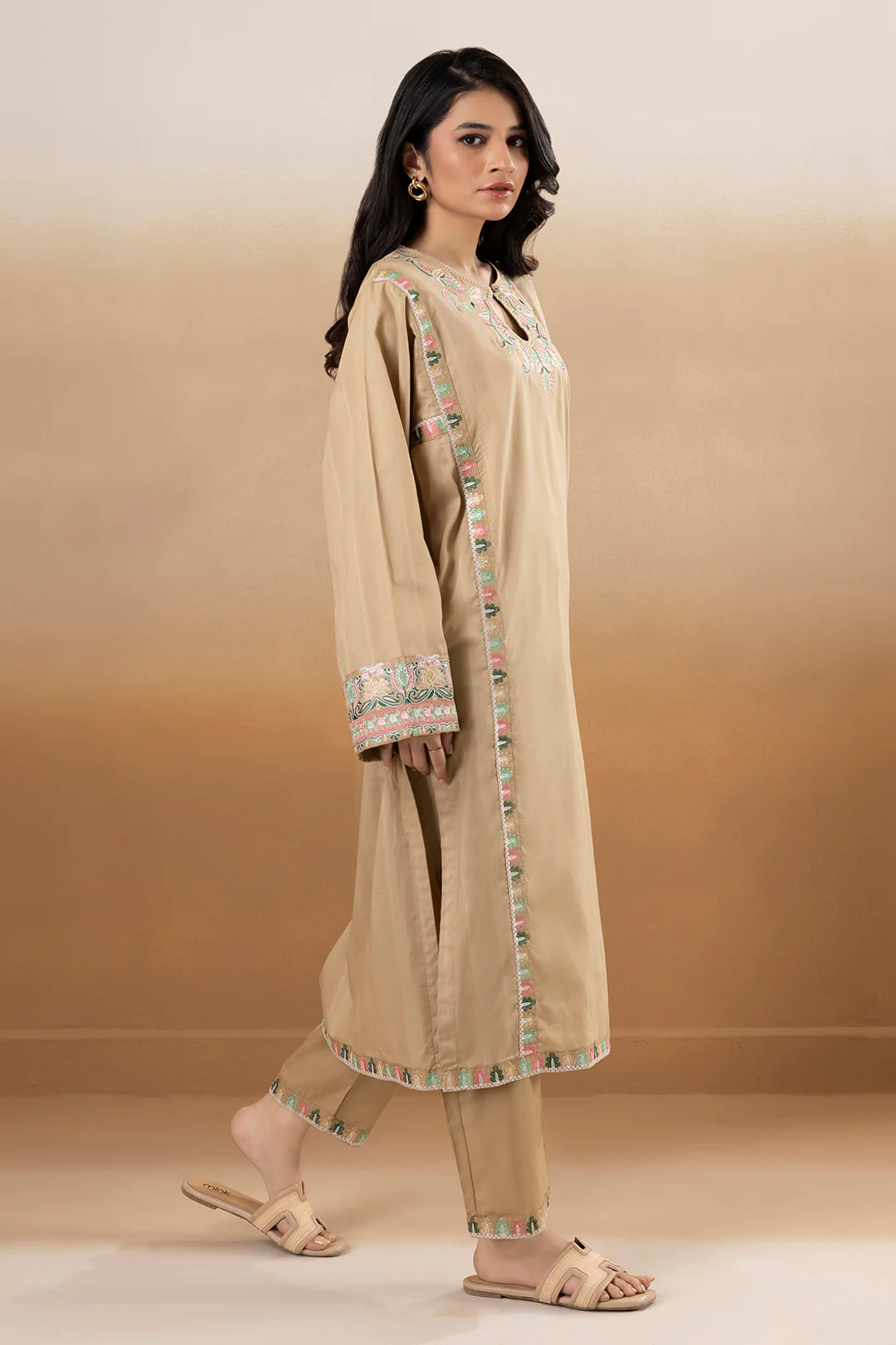 Embroidered Kurta Trouser - 2675 - Image 4