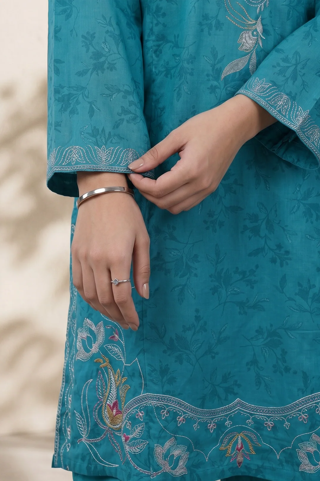 Embroidered Kurta Trouser - 2378 - Image 4