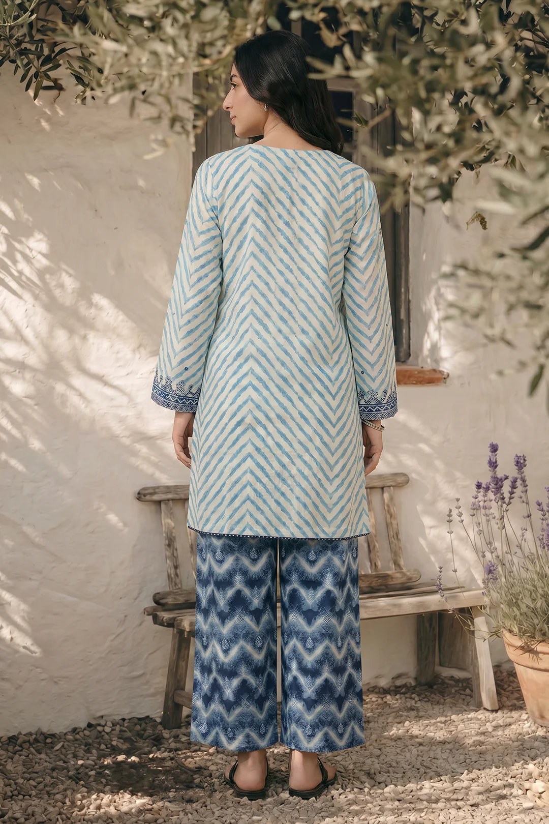Embroidered Kurta Trouser - 2383 - Image 6