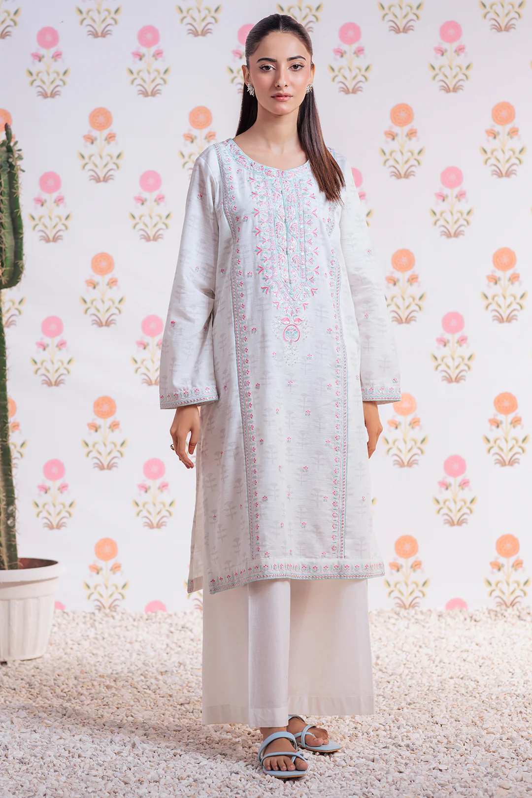 Embroidered Kurta Trouser - 2939 - Image 2