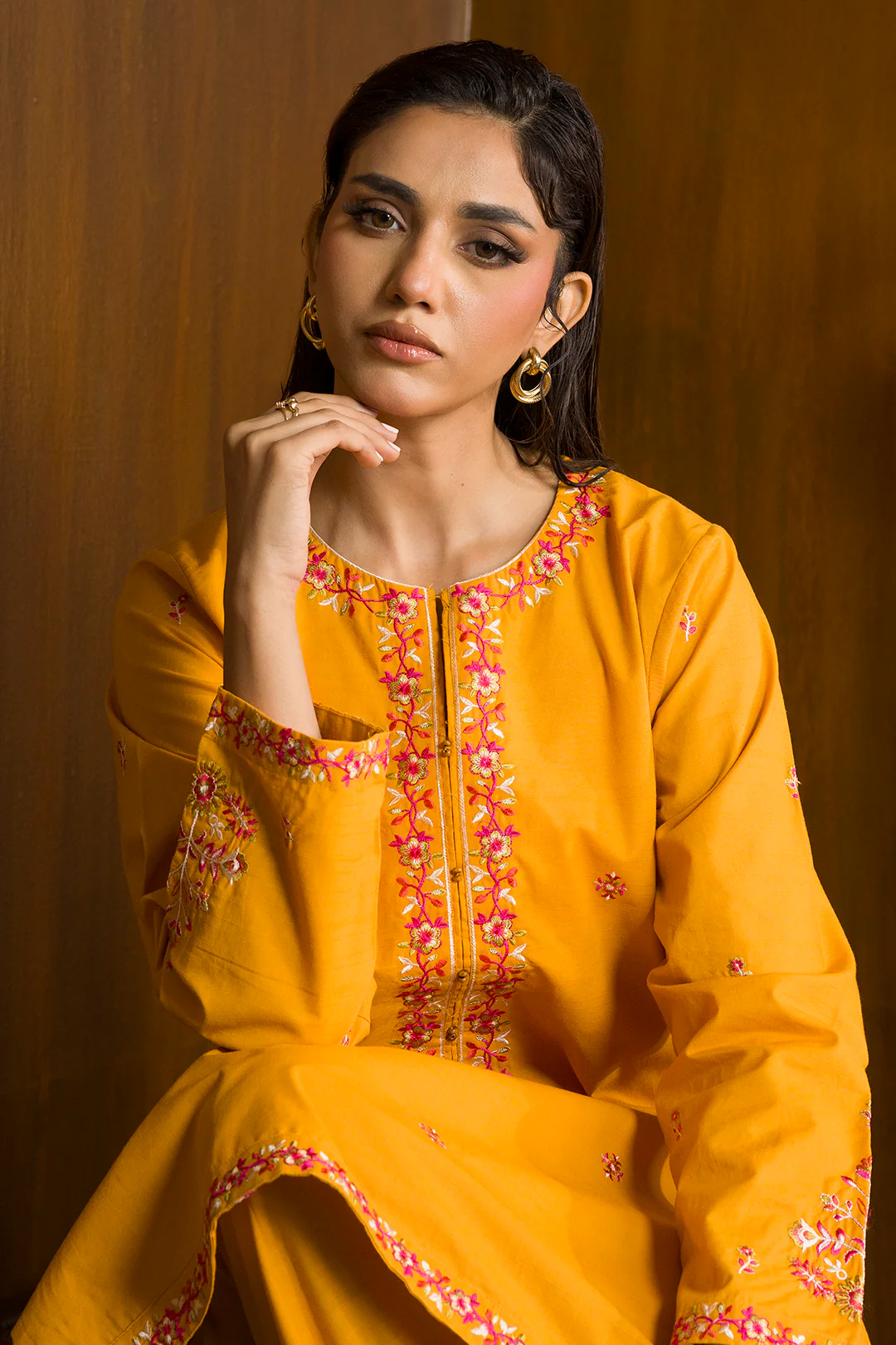 Embroidered Kurta Trouser - 3037 - Image 4