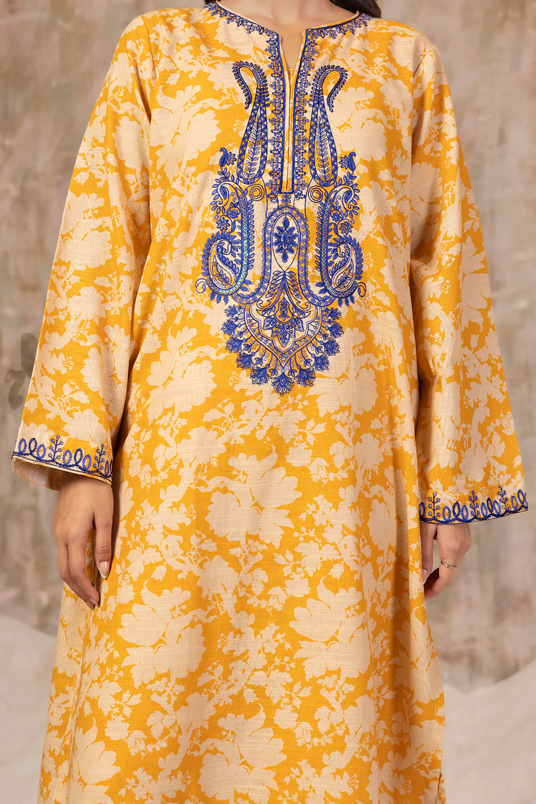Embroidered Kurta Trouser - 3087 - Image 7