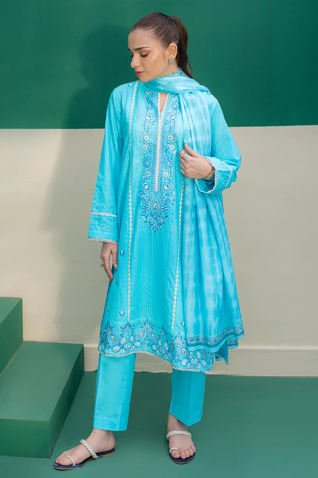 Embroidered Kurta Trouser - 3093 - Image 2