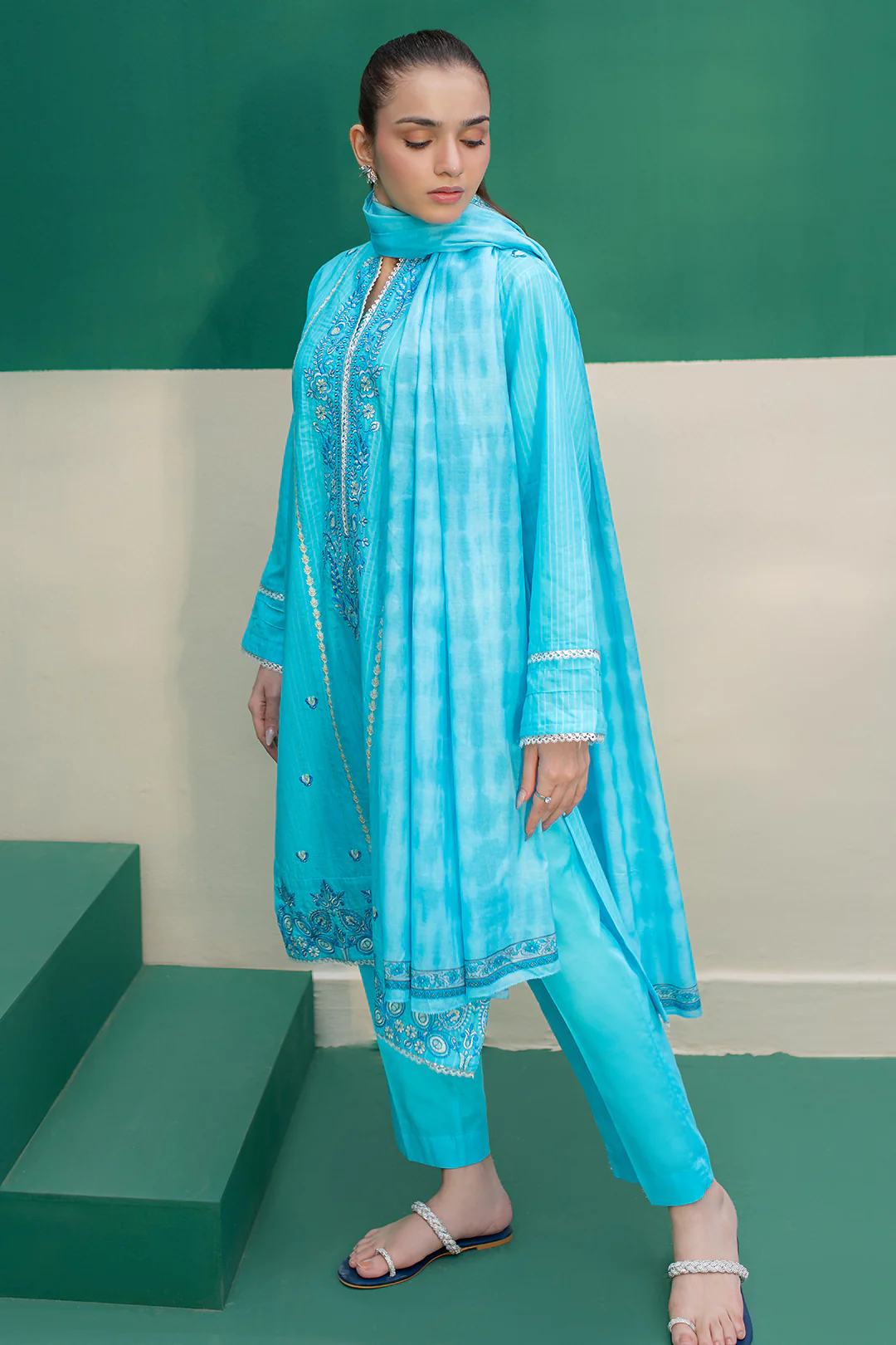 Embroidered Kurta Trouser - 3093 - Image 3