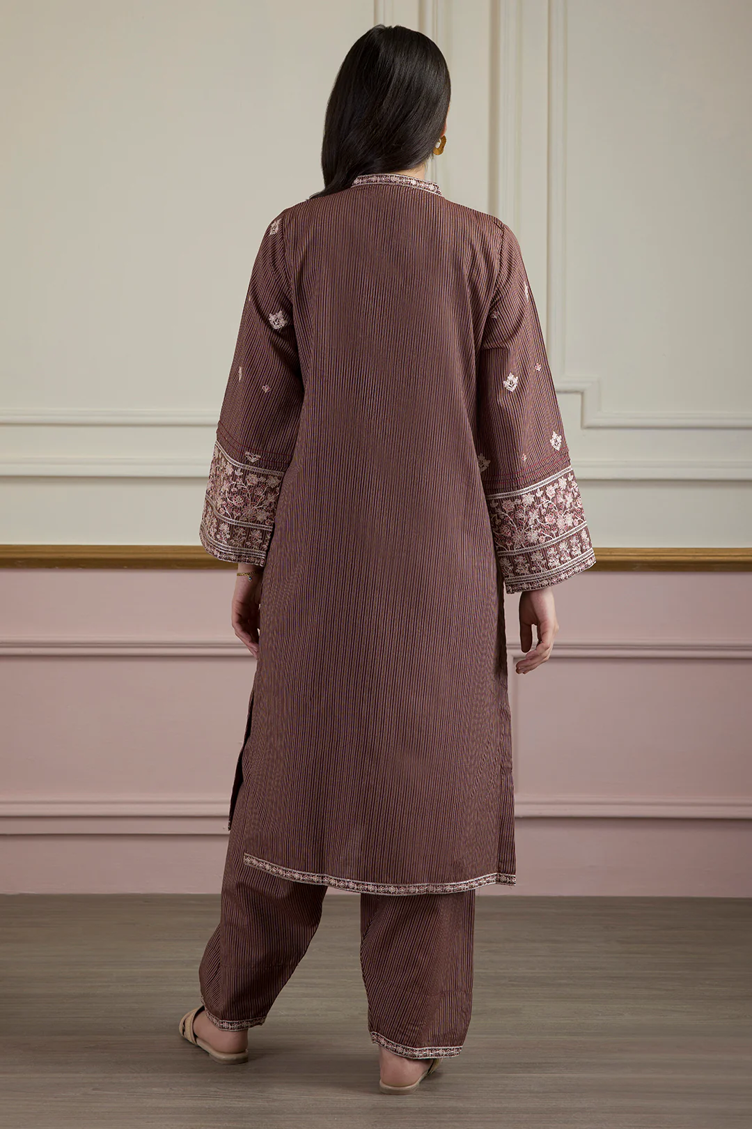 Embroidered Kurta Trouser - 3362 - Image 11
