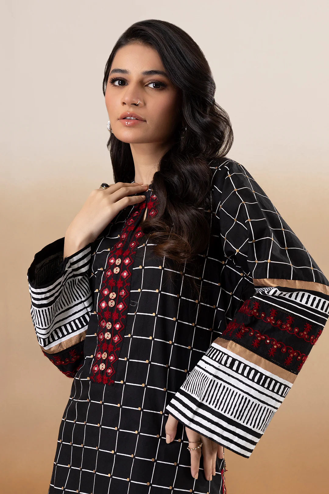 Embroidered Kurta Trouser - 3384 - Image 2