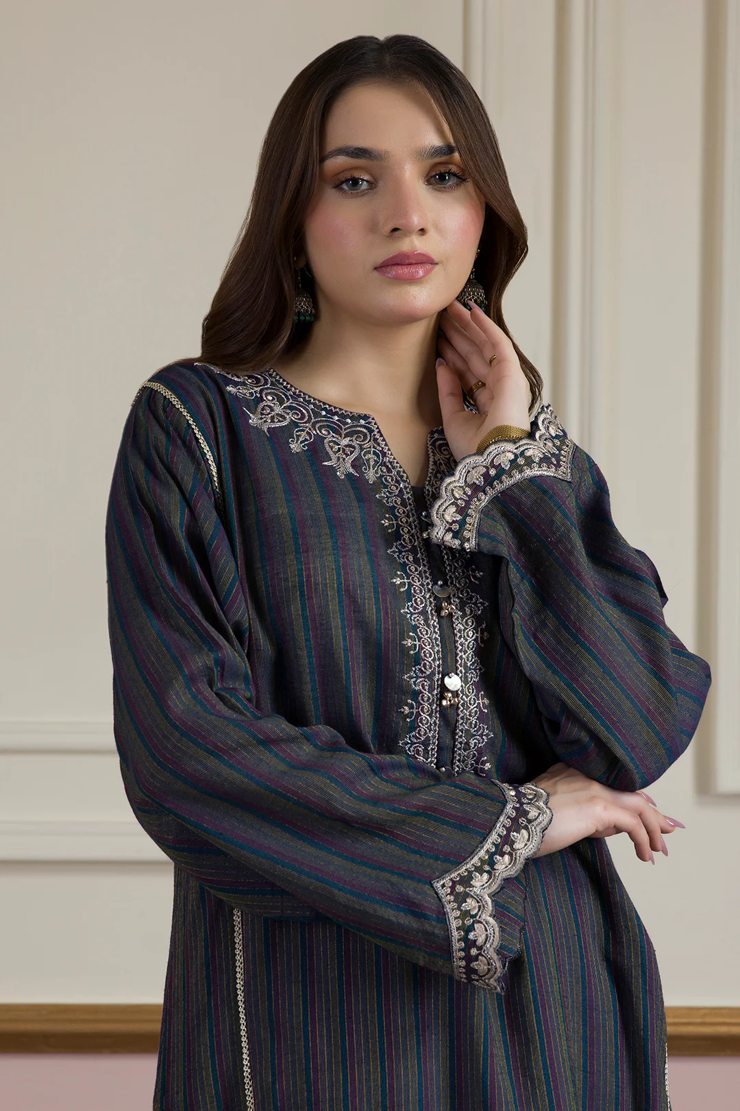 Embroidered Kurta Trouser - 3386 - Image 6
