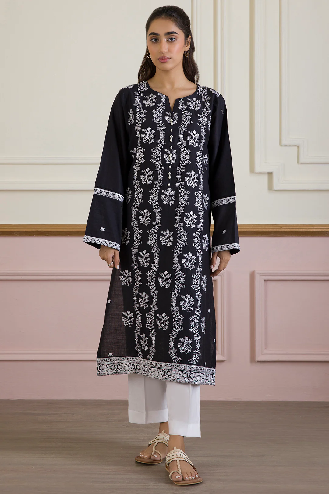 Embroidered Kurta - 3327 - Image 5