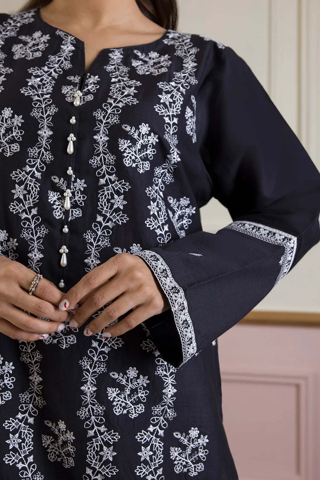 Embroidered Kurta - 3327 - Image 7