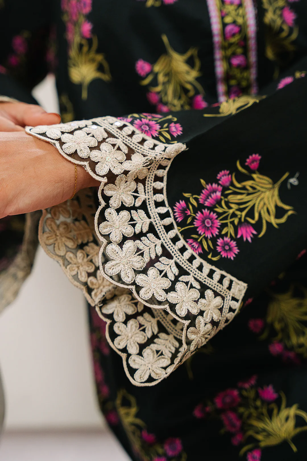 Embroidered Kurta - 2798 - Image 5