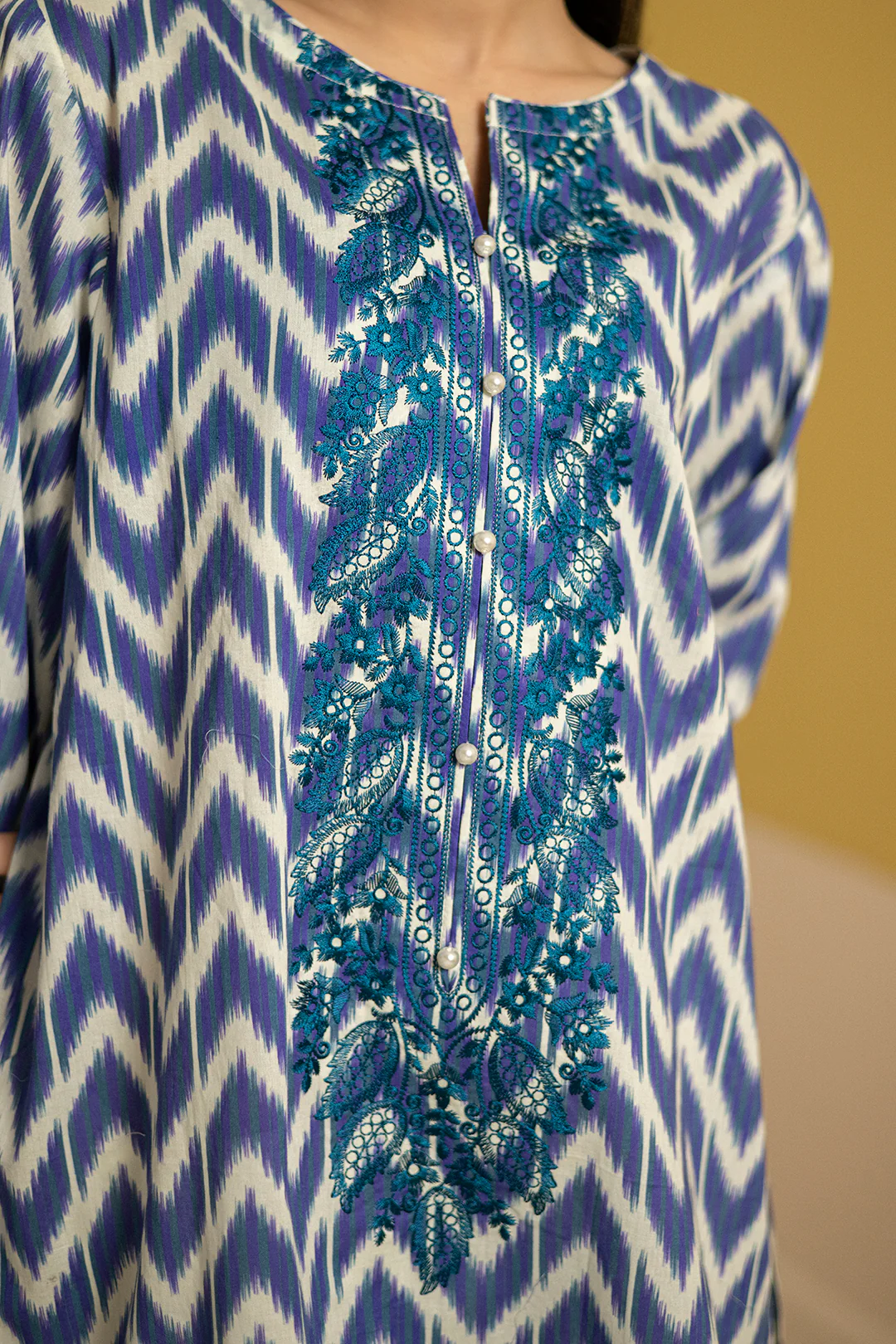 Embroidered Kurta - 3188 - Image 3