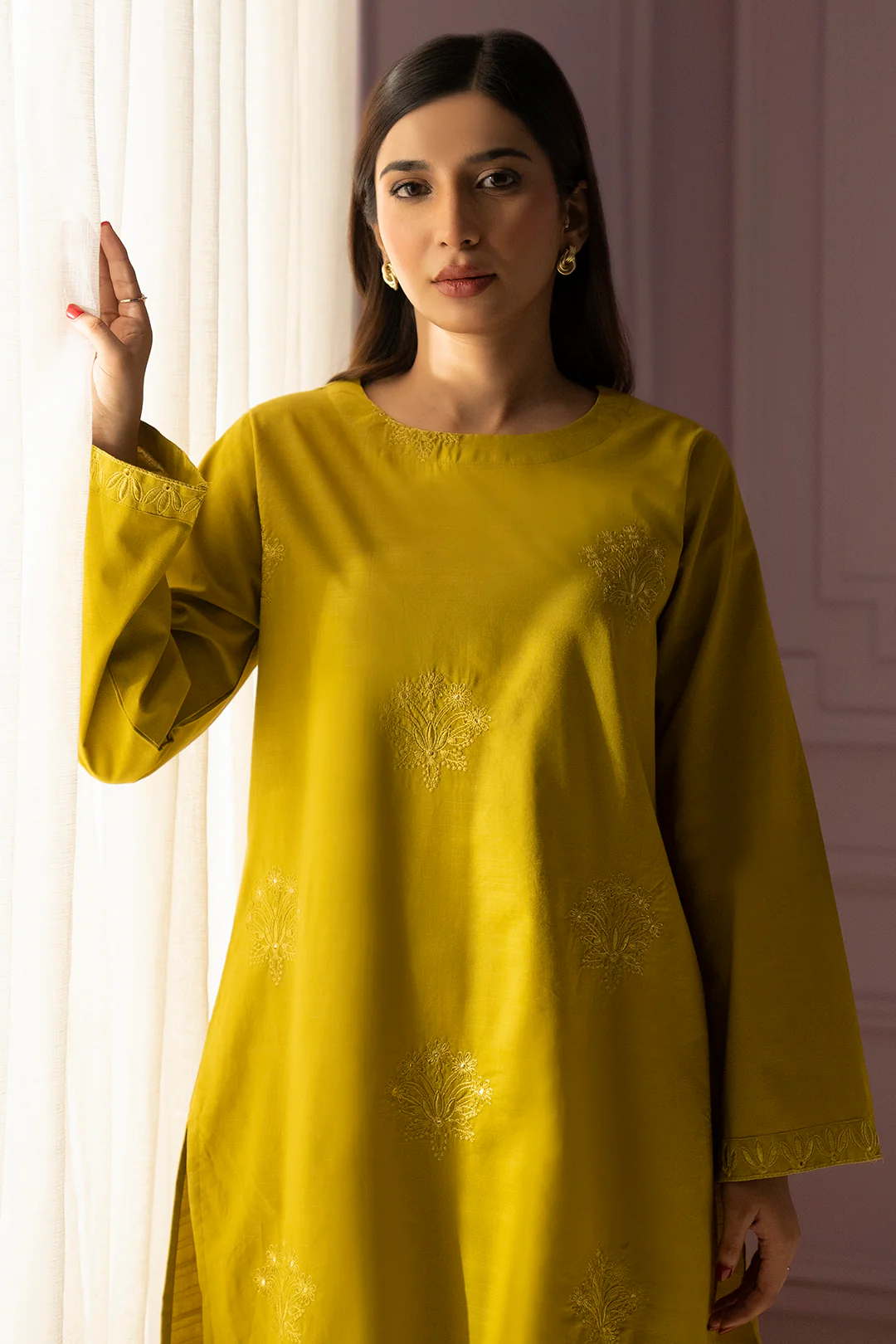 Embroidered Kurta - 3235