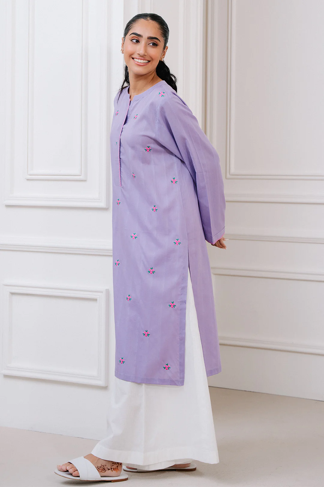 Embroidered Kurta - 1659 - Image 3