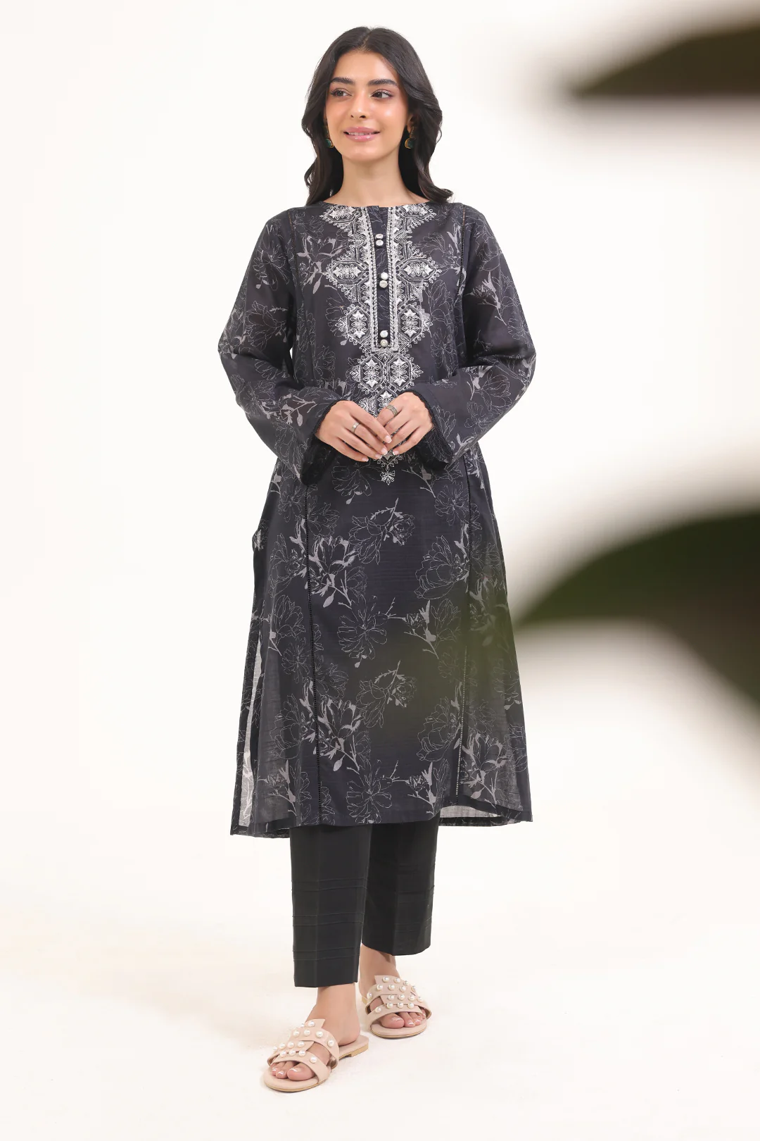 Embroidered Kurta - 1665 - Image 2